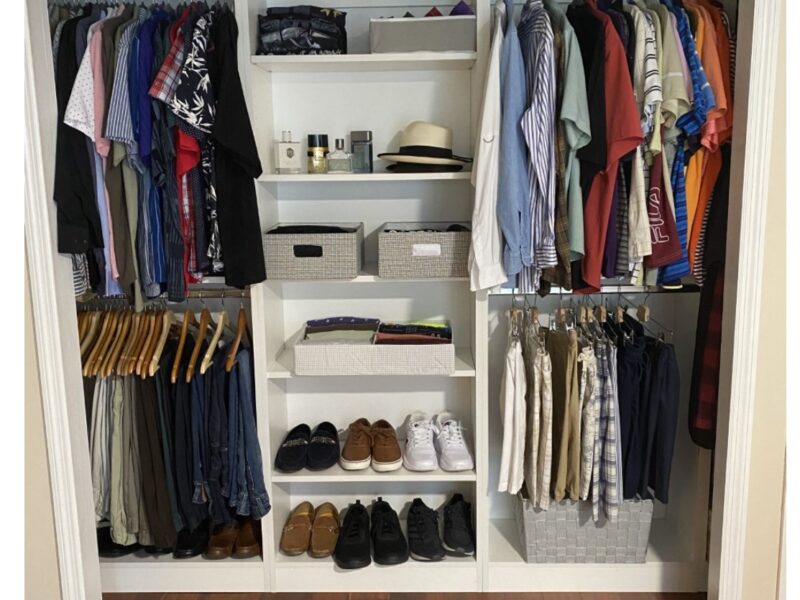 En los Master Closet descartamos, categorizamos, ordenamos y organizamos, consiguiendo así armonía en cada habitación, facilitándole el tiempo y la tranquilidad a mis clientes. El Closet es un espacio íntimo donde reflejamos nuestras emociones.