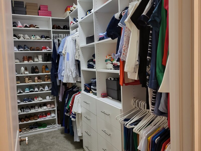 Find out how a well-organized closet can transform your daily life!