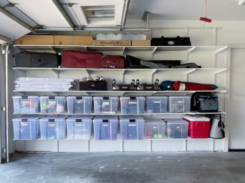 Un garage realmente organizado y armonizado genera bienestar total. A really organized and harmonized garage generates total well-being.