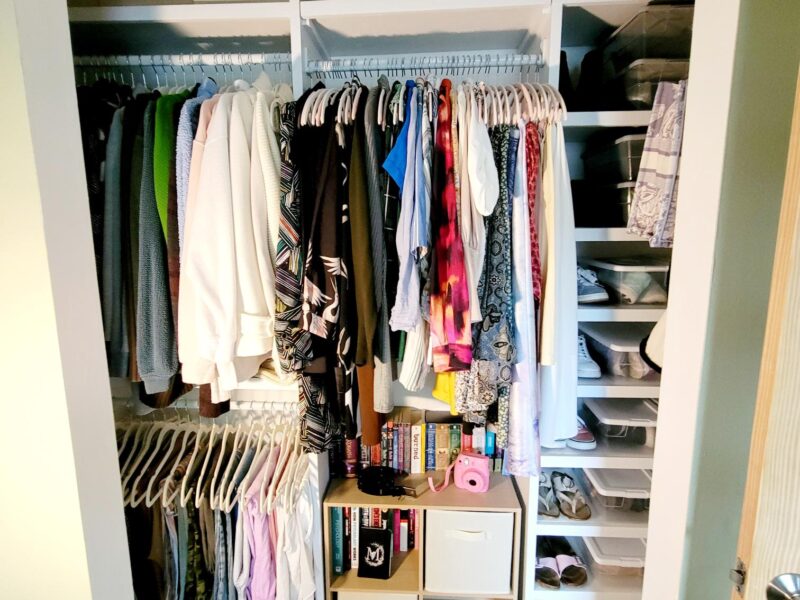 Say farewell to clutter and hello to serenity in your walk-in closet; book your tailored organization session today!
