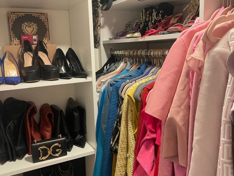 We organize your closet in a functional, elegant, and stylish way, reflecting your personality