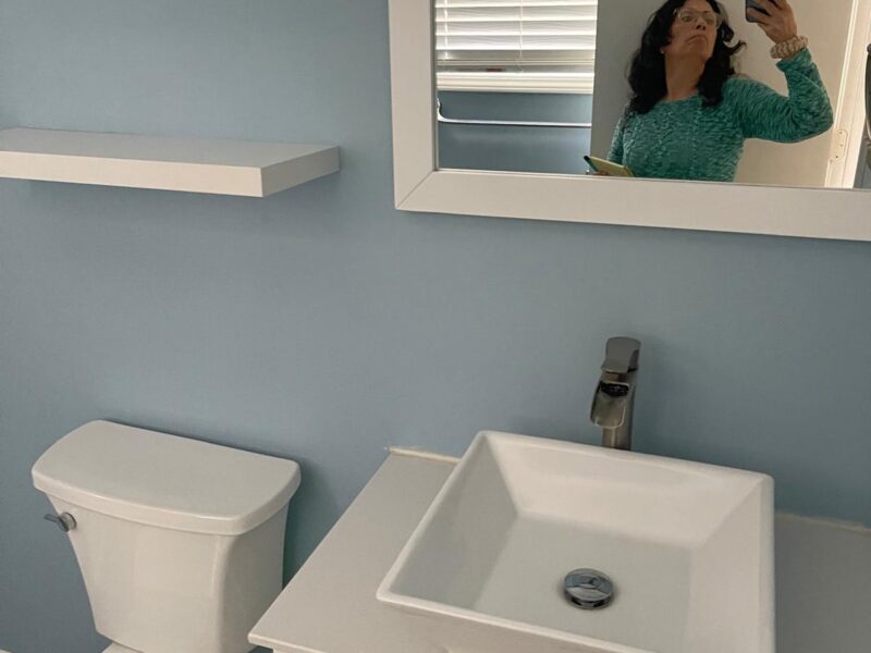 Renew your bathroom and revive the harmony of your most essential spaces.