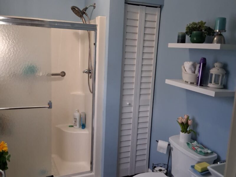 Renew your bathroom and revive the harmony of your most essential spaces.