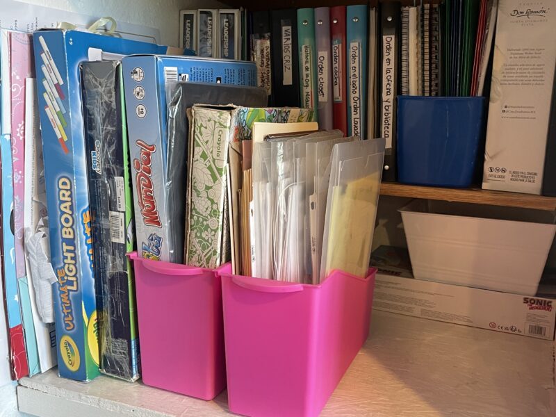 Cuarto de lavadora y gabinetes