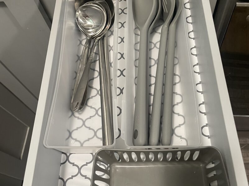 Orden en la cocina gabinetes y cajones