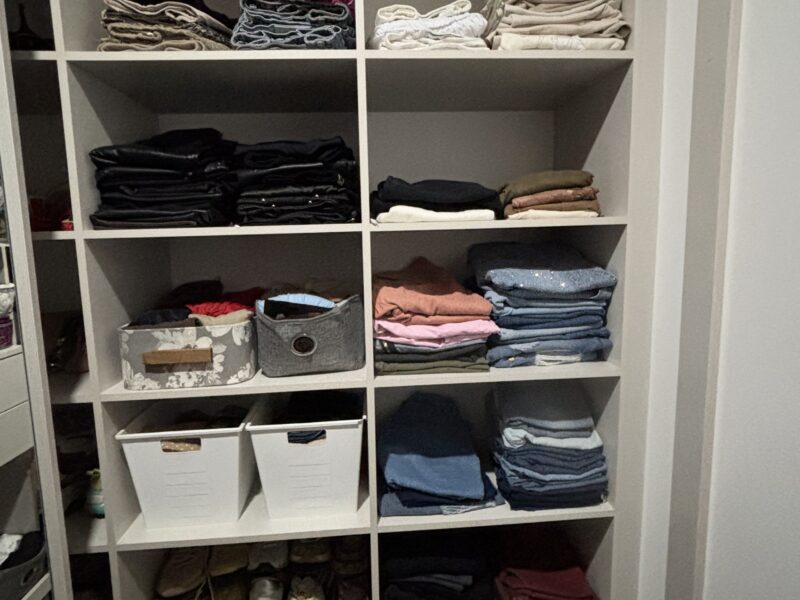 Organization with purpose - Homes in balance , Lives in calmness - Visible order, real well-being - Organización con propósito — Hogares en equilibrio, vidas en calma — Orden visible, bienestar real